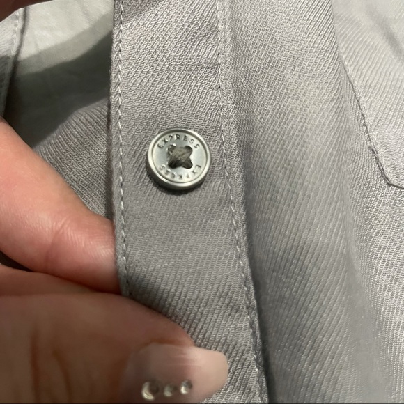 Express sheer button up top - Picture 6 of 8